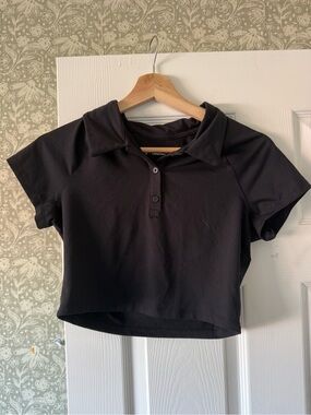 Aritzia Black Short-Sleeve Polo Crop Top